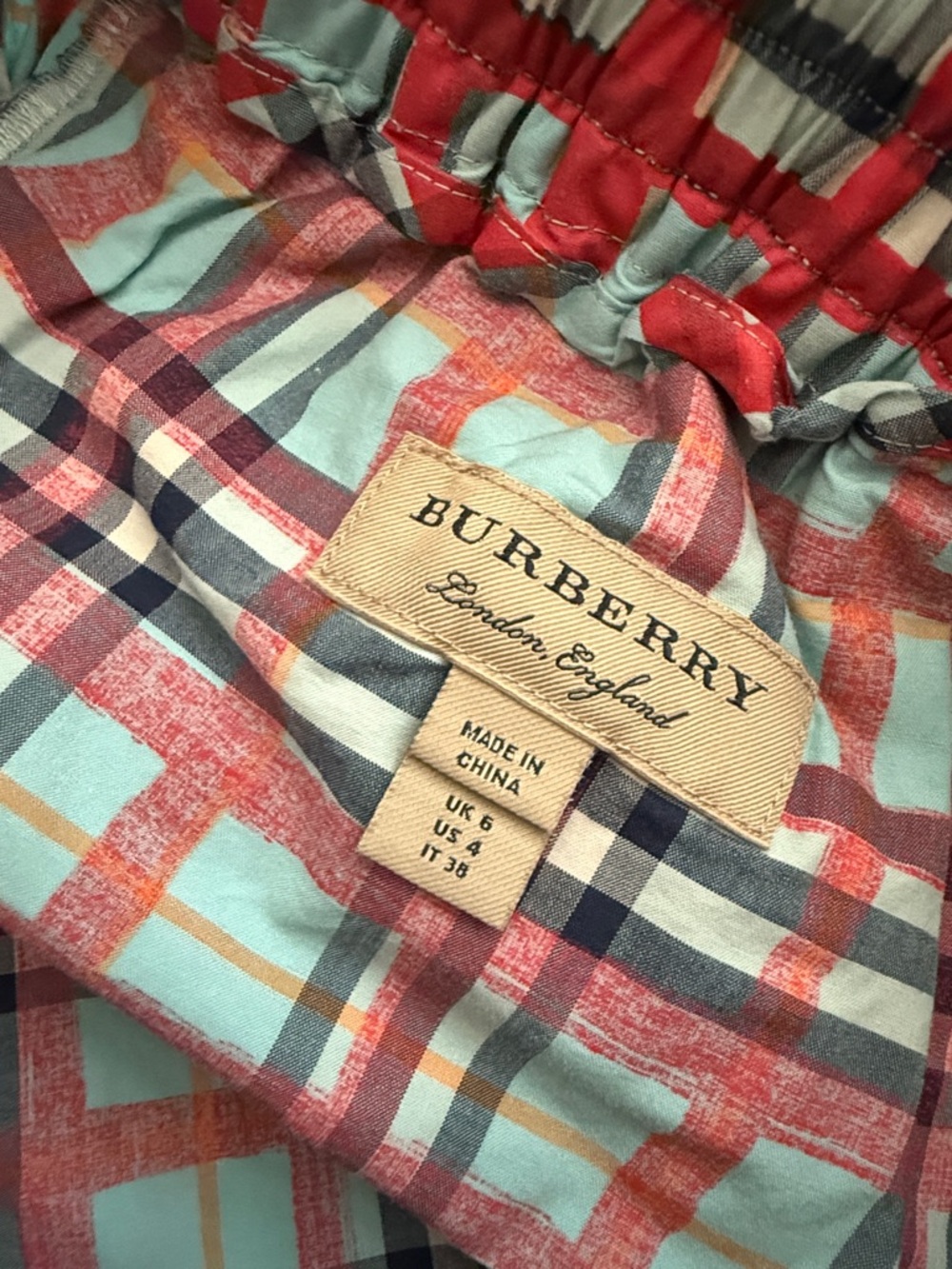 Burberry Shorts Red and Light Blue Plaid Women's - Picture 6 of 12